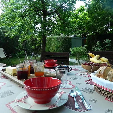 Couette-café Maison De Marie Doussard