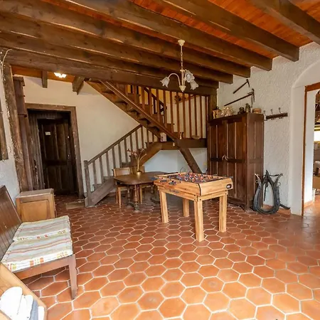 Maison De Marie Couette-café