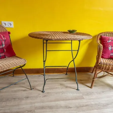 Maison De Marie Couette-café 3*